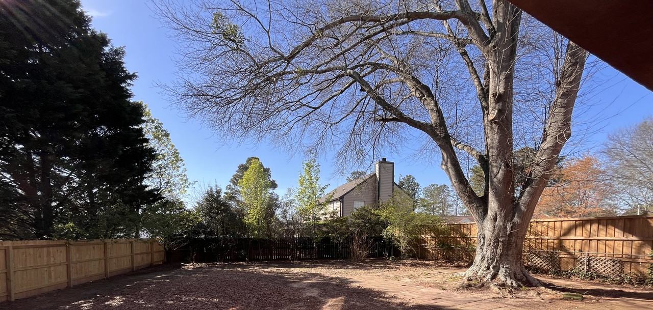 4421 Hickory Chase Dr Nw #NA - Photo 3 of 27