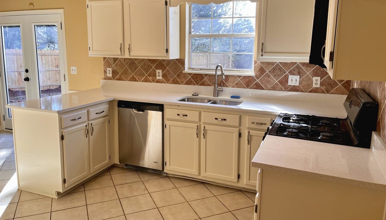 4421 Hickory Chase Dr Nw #NA - Photo 7 of 27