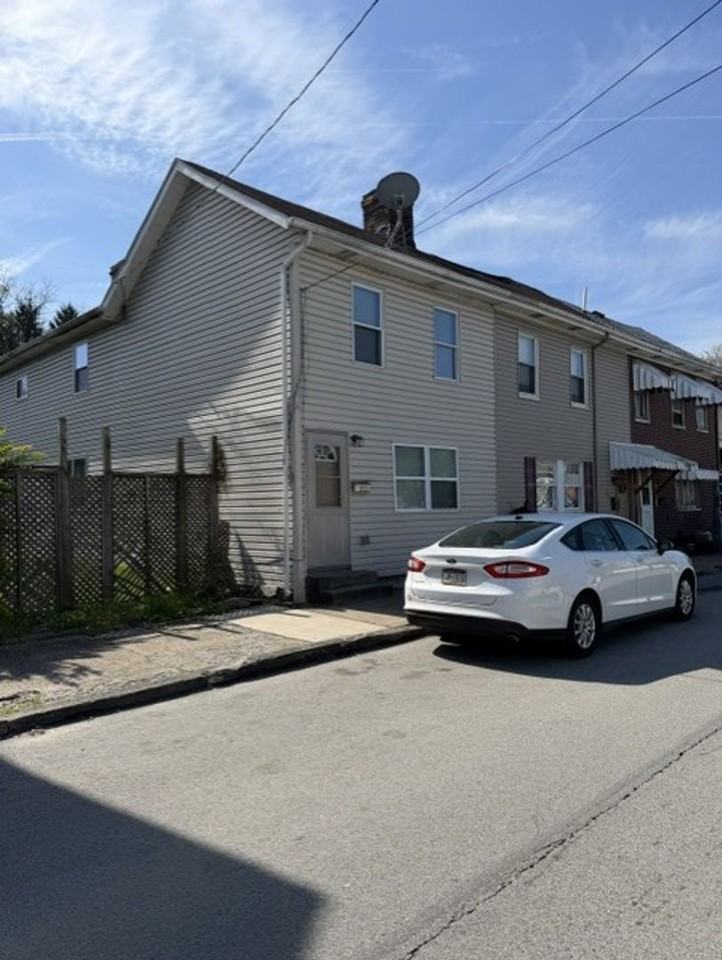 513 S 2nd Ave - Photo 3 of 31