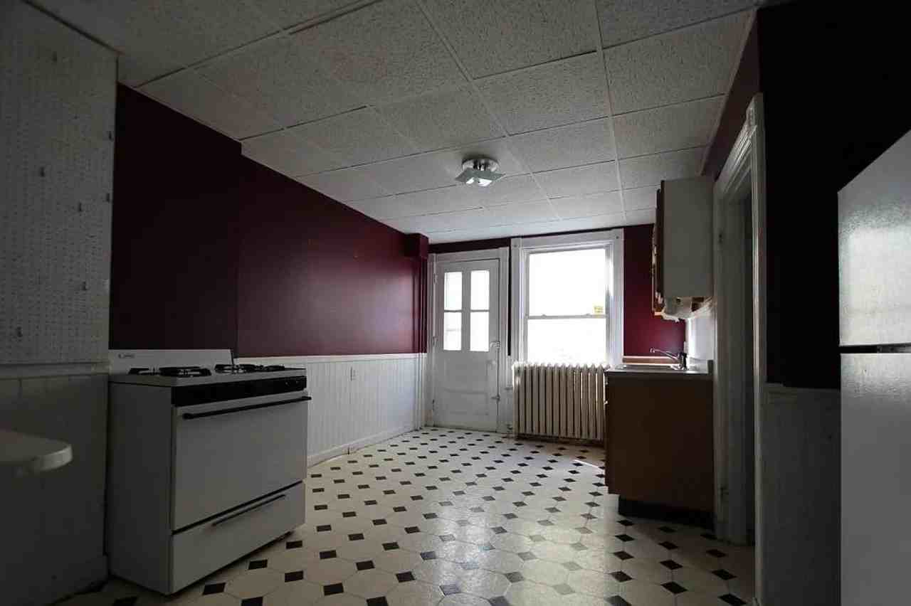 33-37 Grant St / 60 Clarke St - Photo 7 of 20