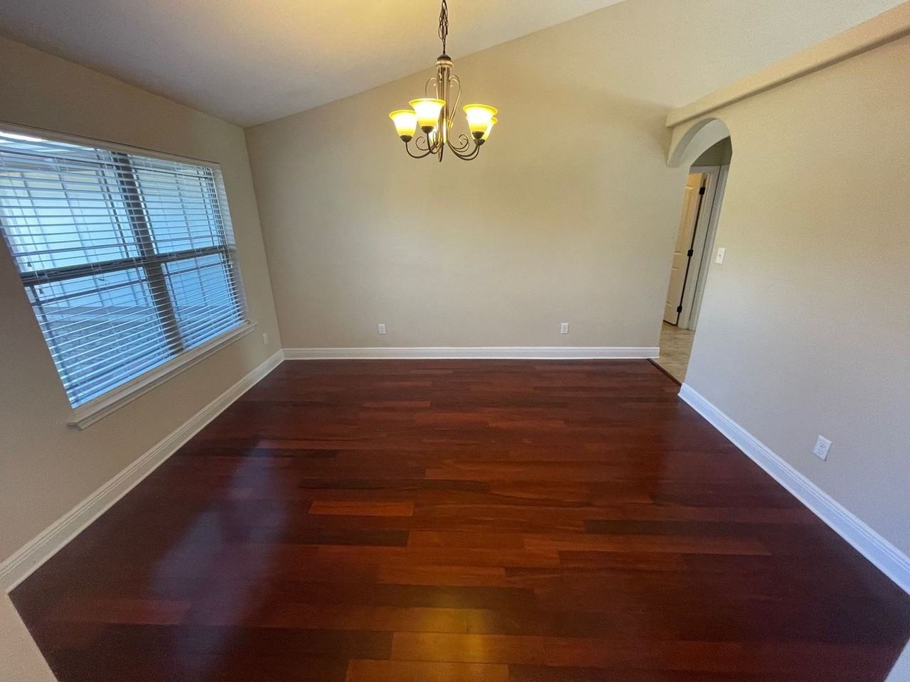 6679 Britt St - Photo 4 of 25