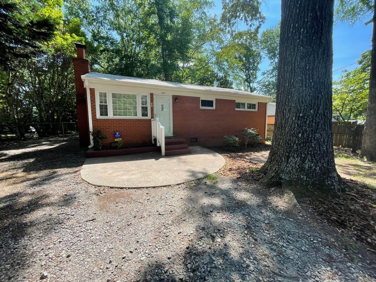 3602 Calvert St - Photo 2 of 17