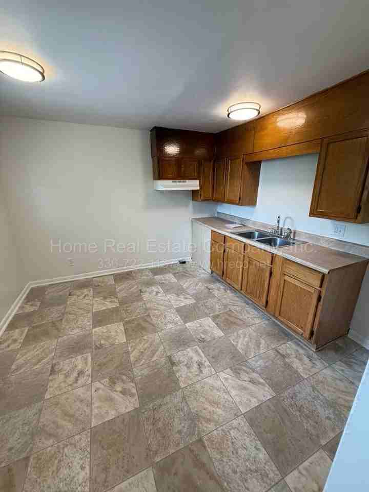 632 Mulberry St - Photo 2 of 6