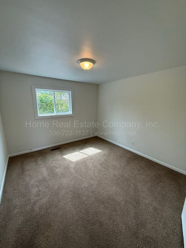 632 Mulberry St - Photo 4 of 6