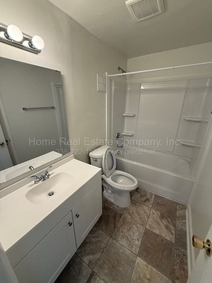 632 Mulberry St - Photo 5 of 6