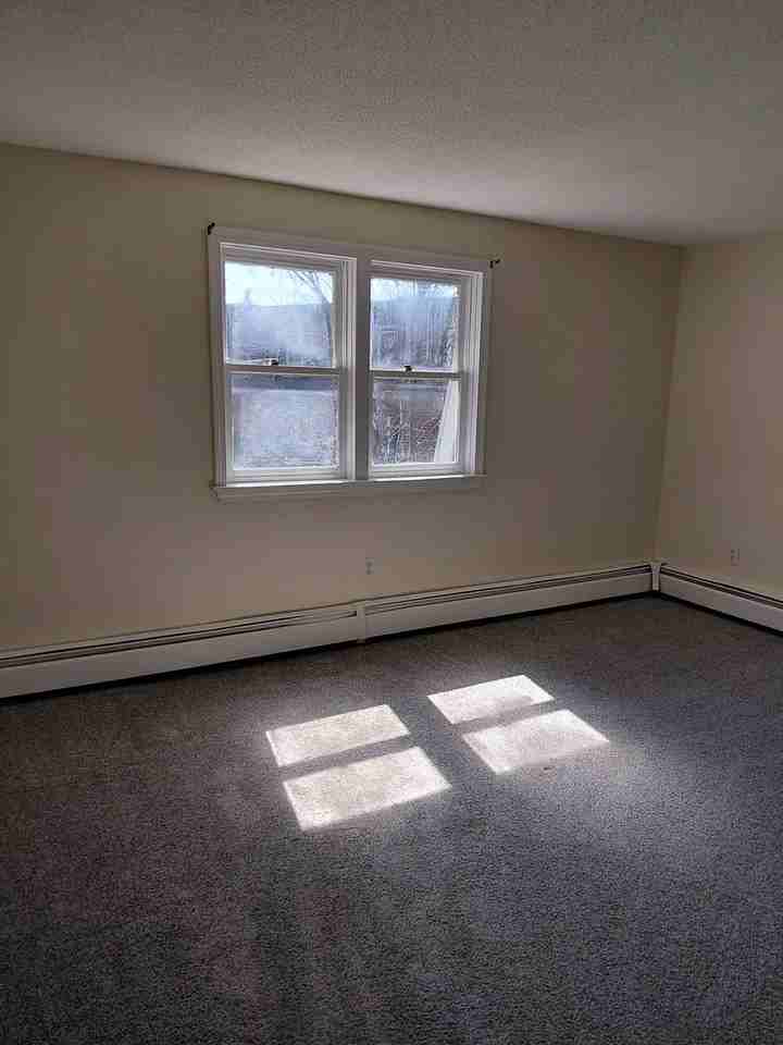 4 Knights Bridge Dr #308 - Photo 4 of 7