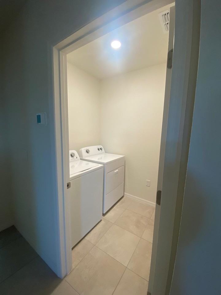 2798 Portadown St #NA - Photo 3 of 20