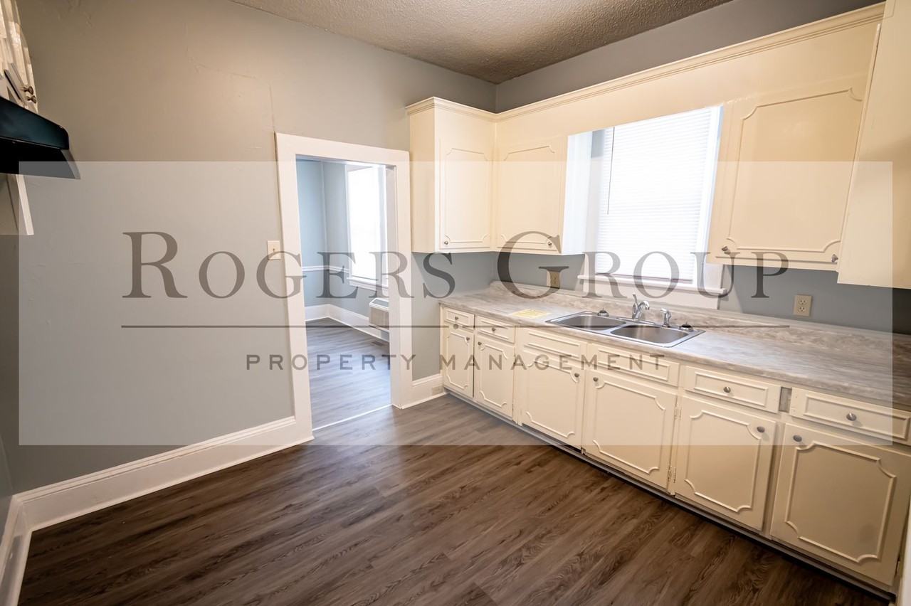 614 Highland Ave - Photo 2 of 9