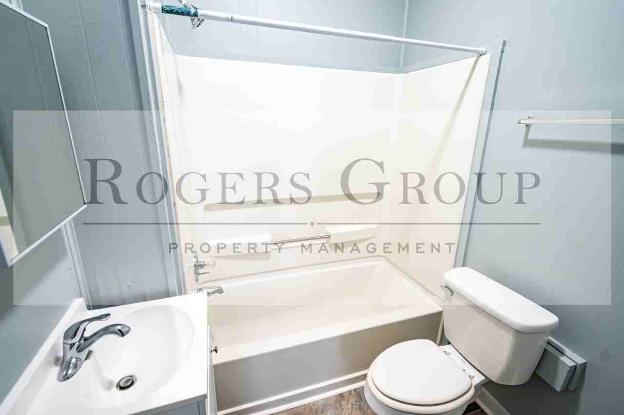 614 Highland Ave - Photo 7 of 9