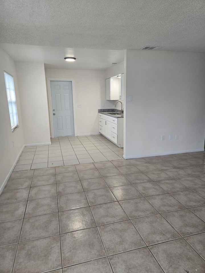 3734 67th Ave N - Photo 3 of 18