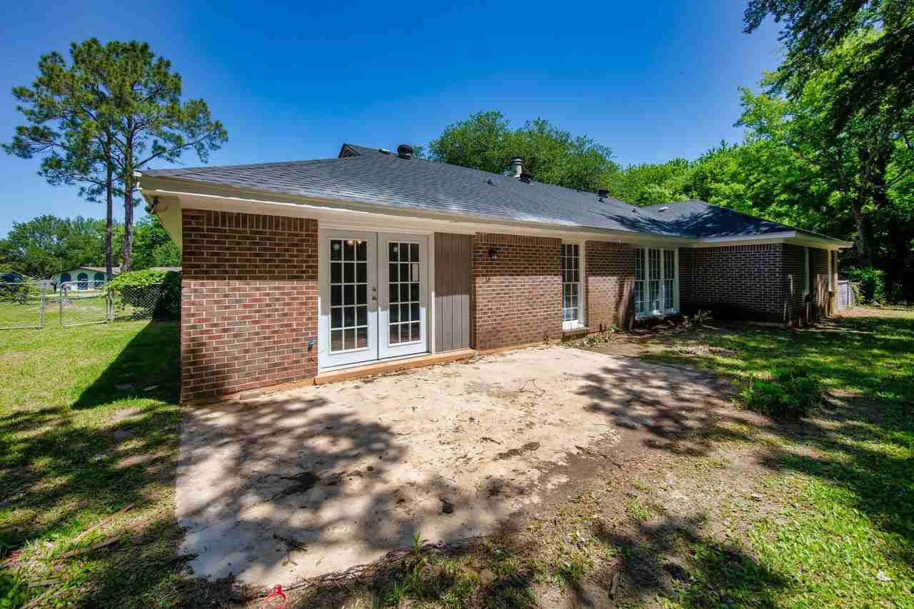 4536 Fairlane Ct - Photo 5 of 37