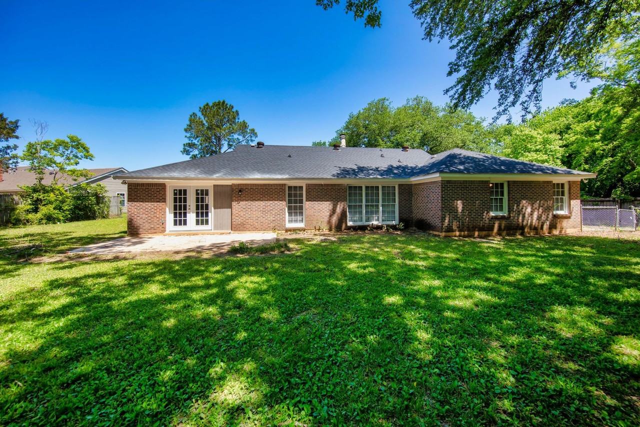 4536 Fairlane Ct - Photo 6 of 37