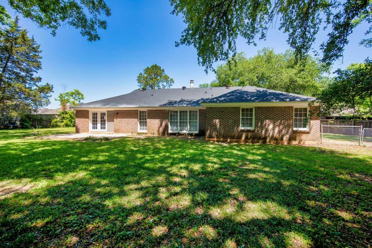 4536 Fairlane Ct - Photo 7 of 37