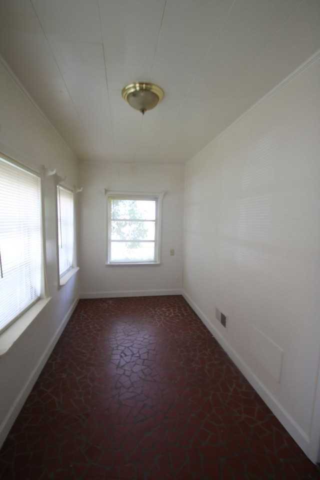 556 Flint St - Photo 3 of 21