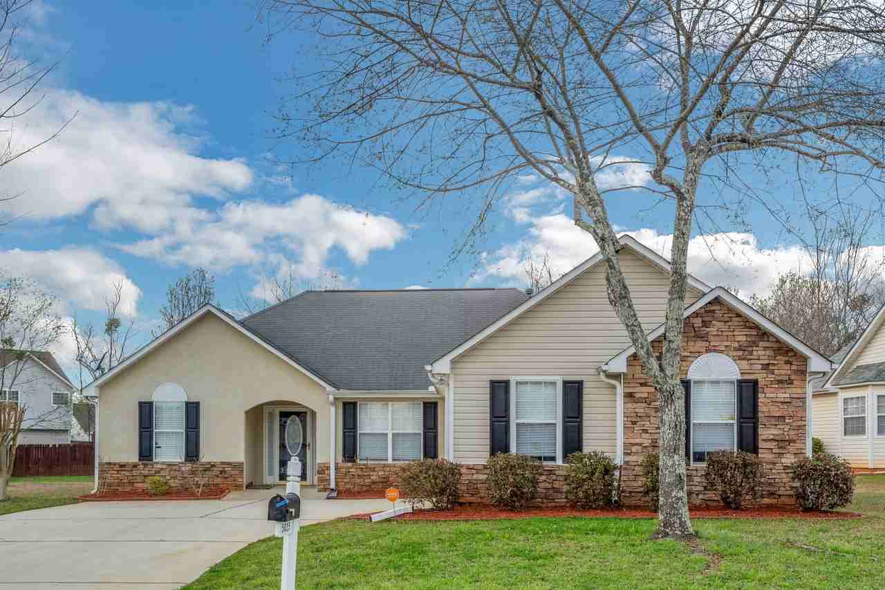 5025 Towne Park Dr - Photo 2 of 45