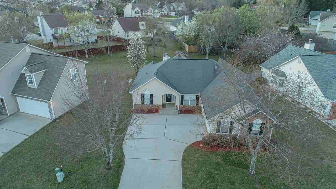 5025 Towne Park Dr - Photo 3 of 45