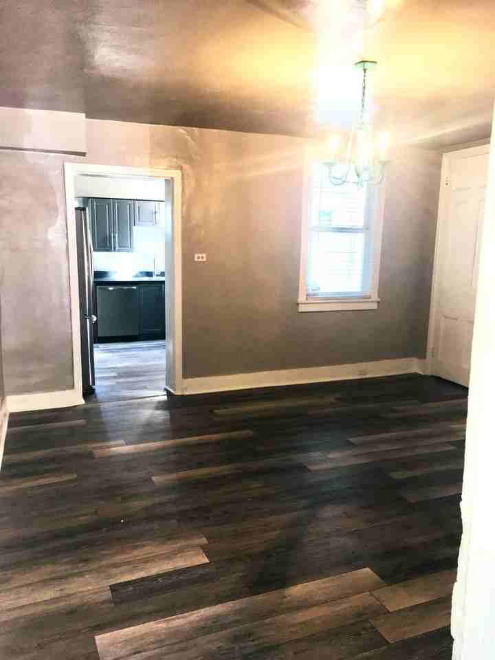 1413 Bingham St - Photo 4 of 12