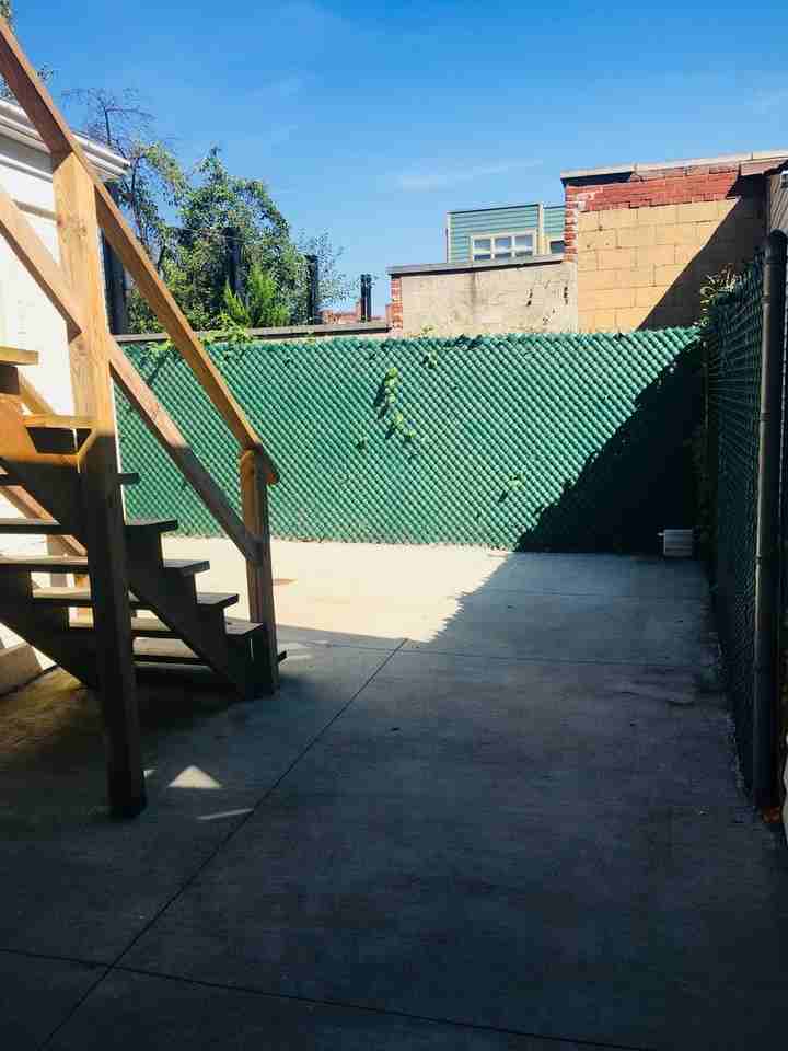 1413 Bingham St - Photo 6 of 12