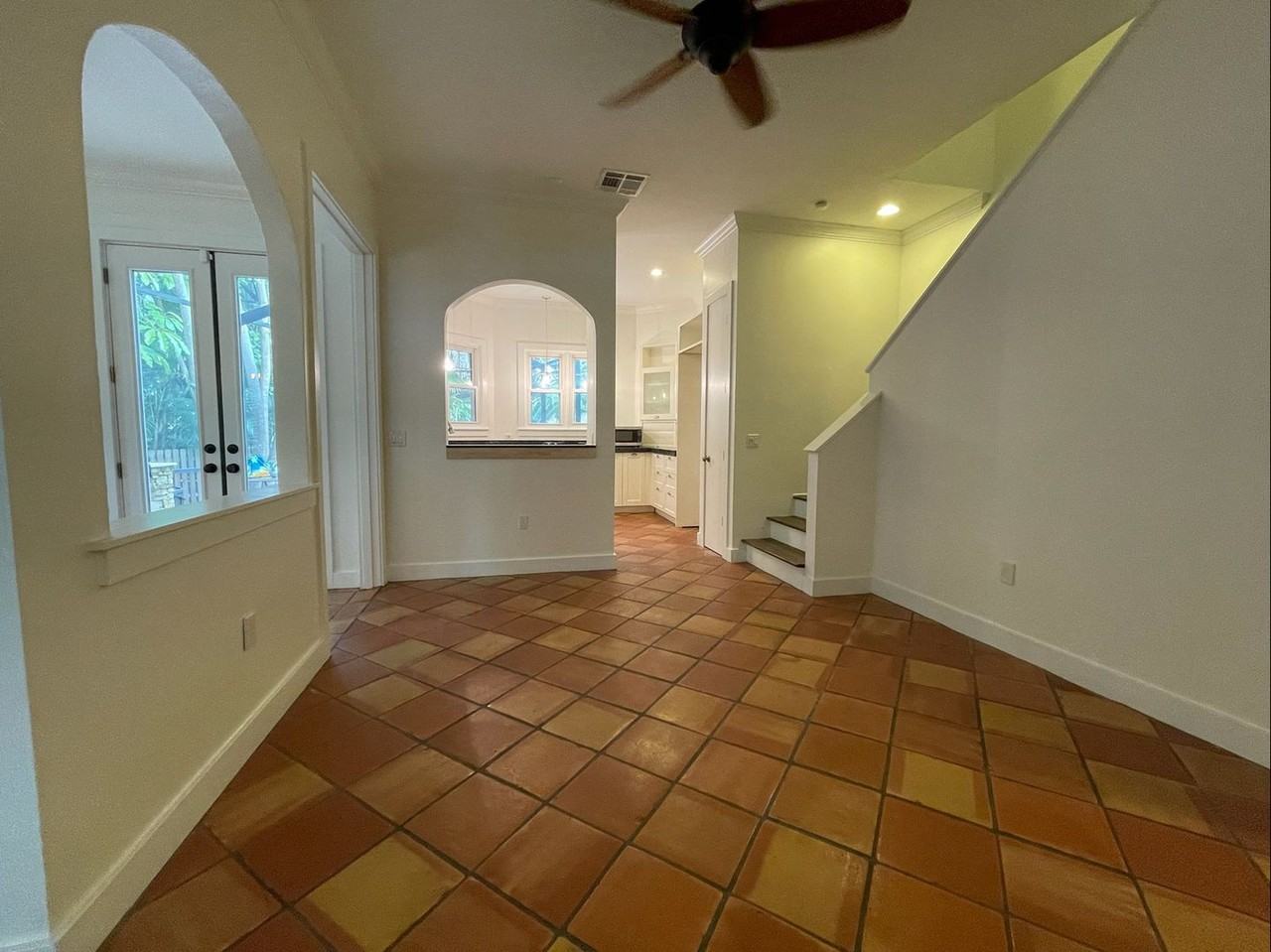 315 Chippewa Ave - Photo 7 of 46