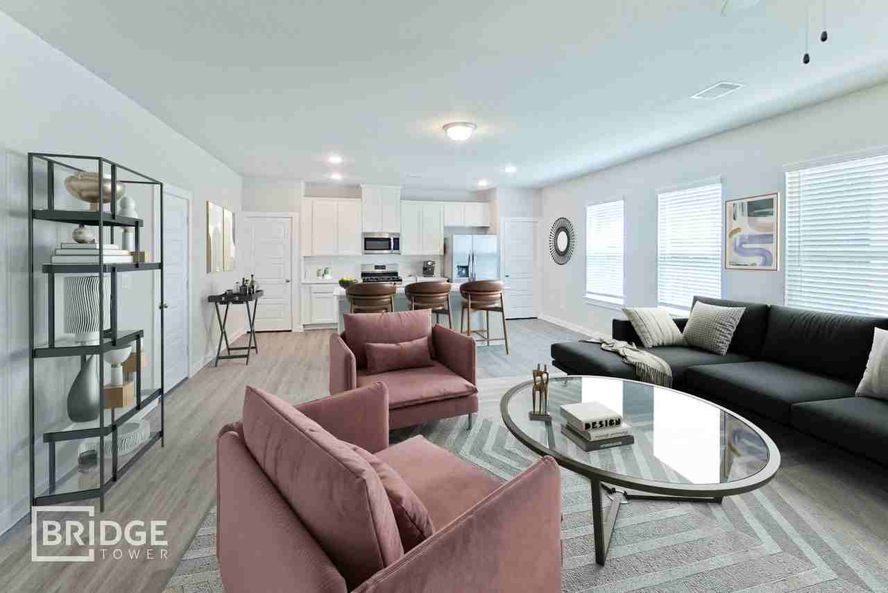 337 Huisache St - Photo 4 of 14