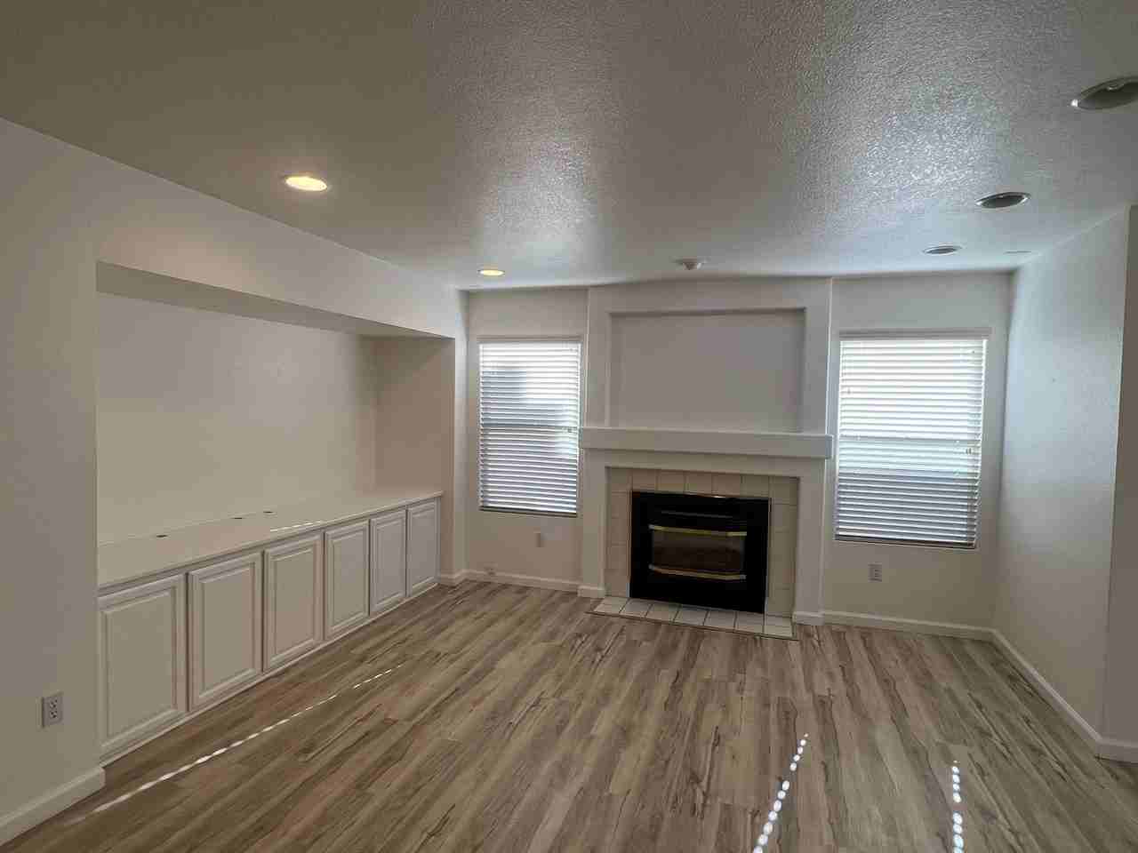 3520 Apollo Cir - Photo 3 of 27