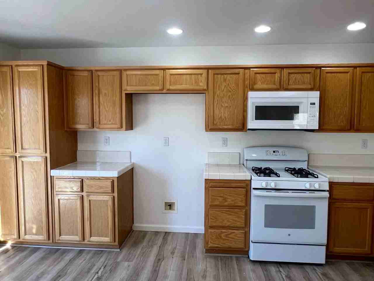 3520 Apollo Cir - Photo 7 of 27