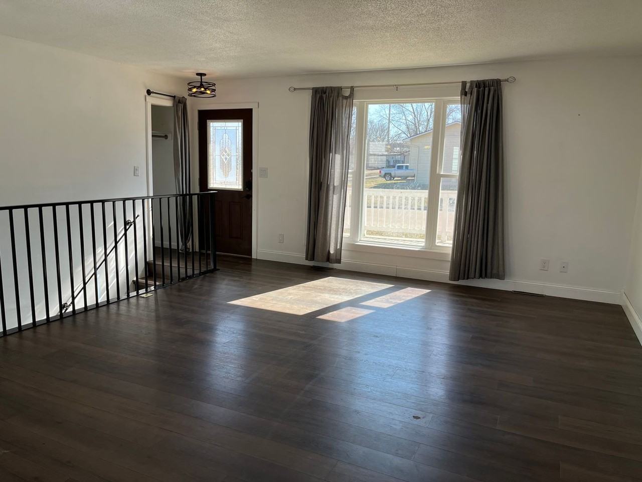 500 Superior Ave - Photo 3 of 36