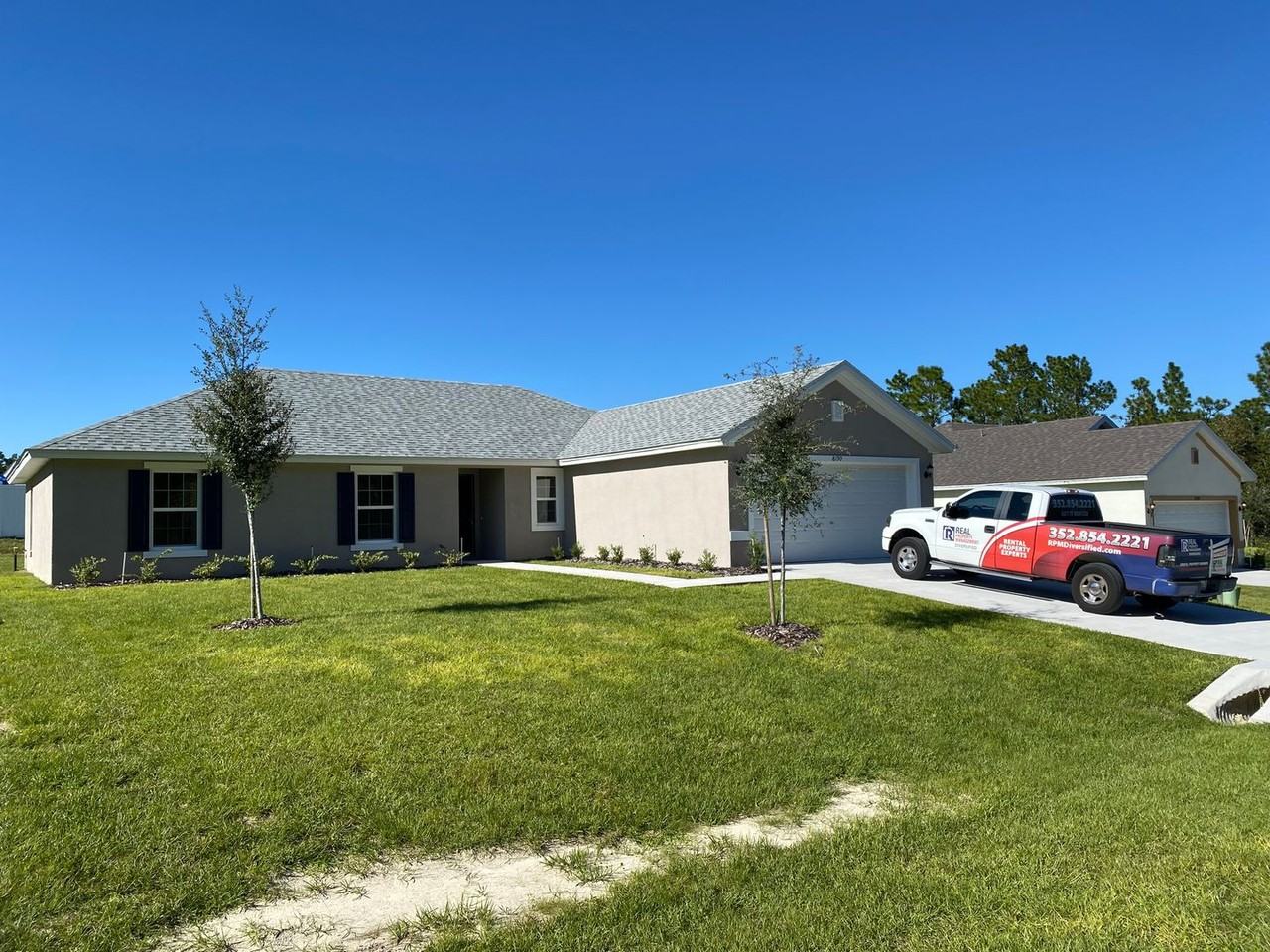 8190 N Wakefield Dr - Photo 4 of 41