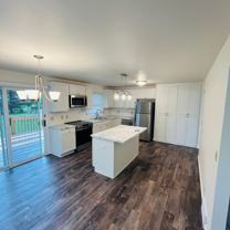 Beautifully remodeled 3 bedroom, 2 bath duplex in Royal Oaks Neighborhood - Photo 1 of 1