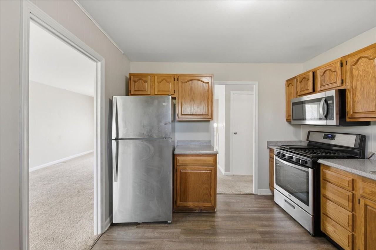 3226 Voigt Dr - Photo 4 of 17