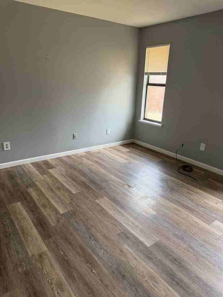 2511 oakhurst drive - Photo 6 of 8