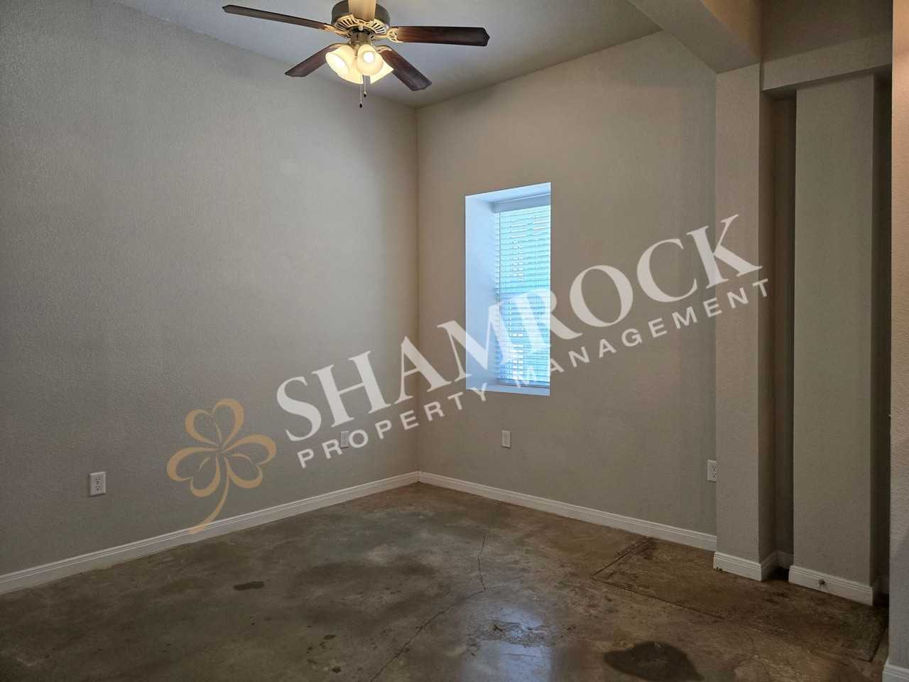 1307 Austin Ave #106 - Photo 6 of 11