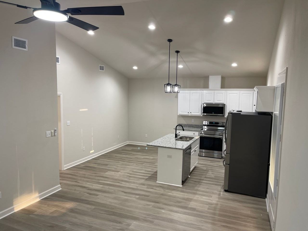 9 Lake Ellen Dr - Photo 6 of 29