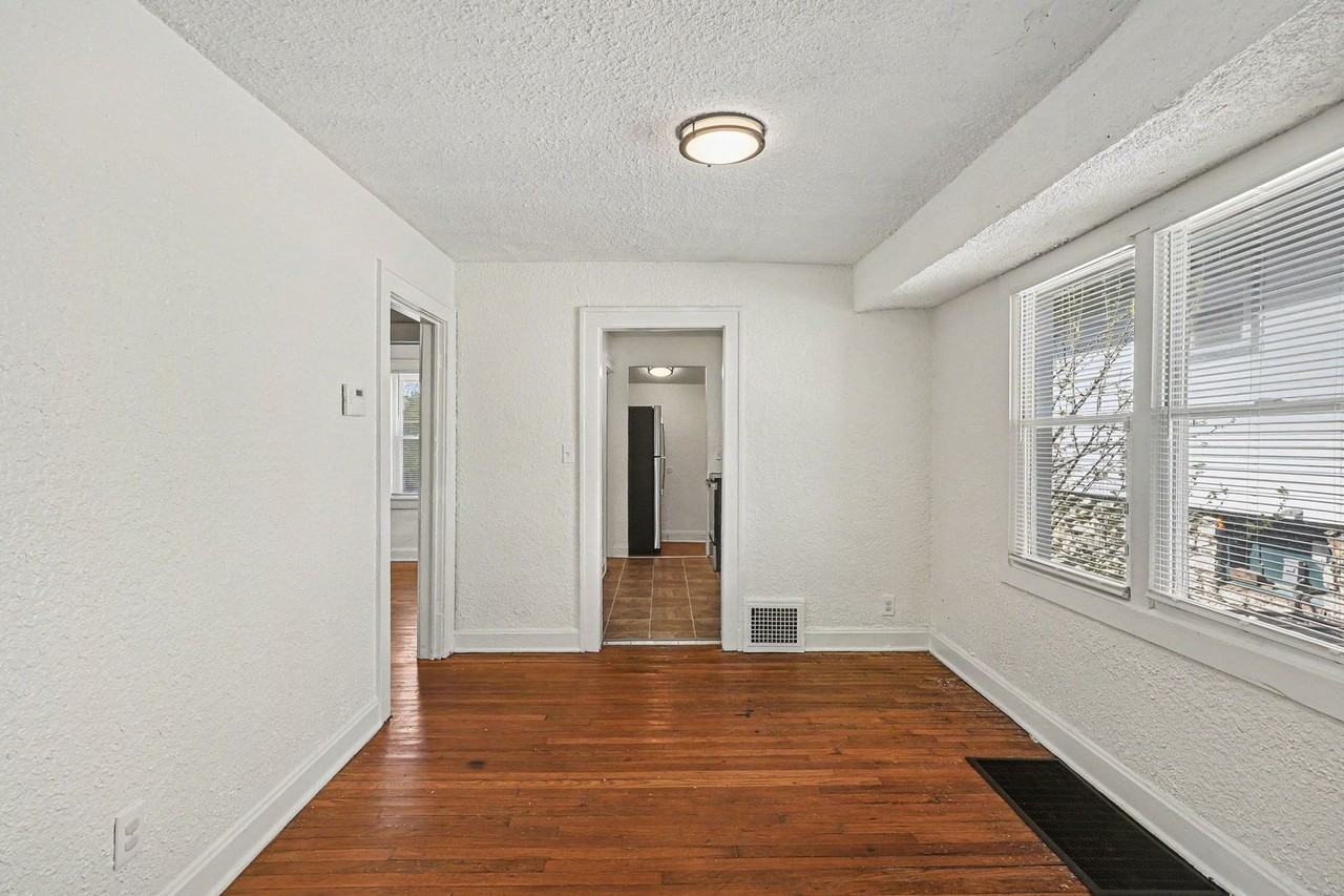 3315 E 52nd St - Photo 7 of 14