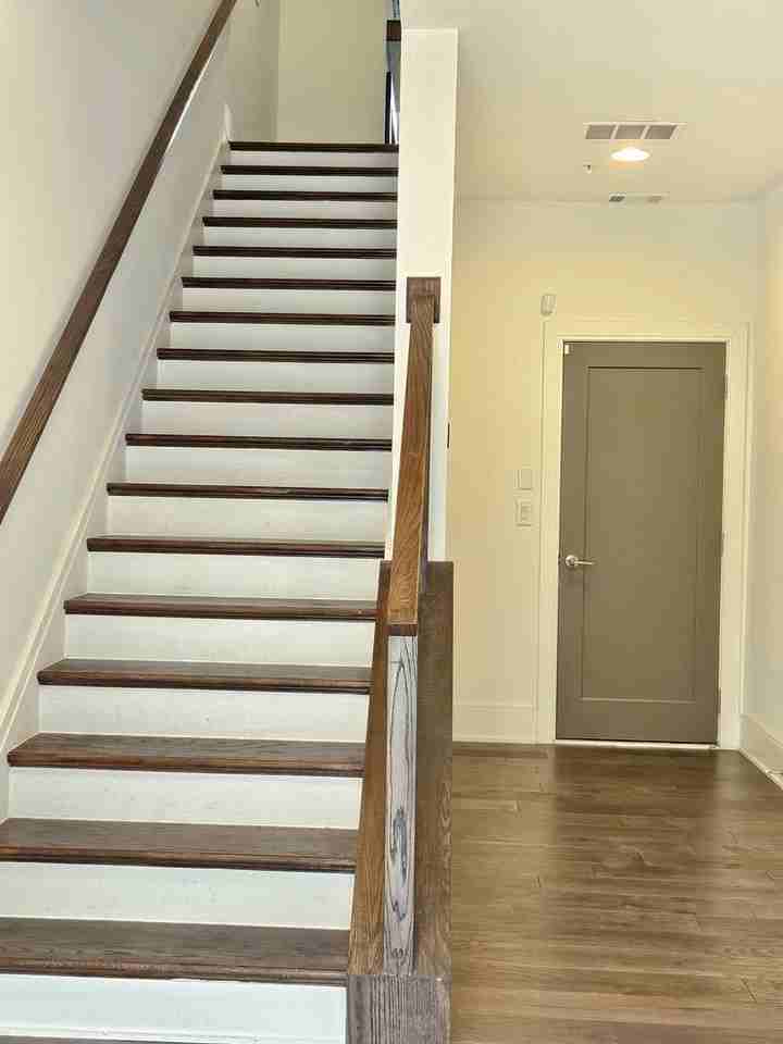 1337 Fairmont Ave Nw - Photo 2 of 26