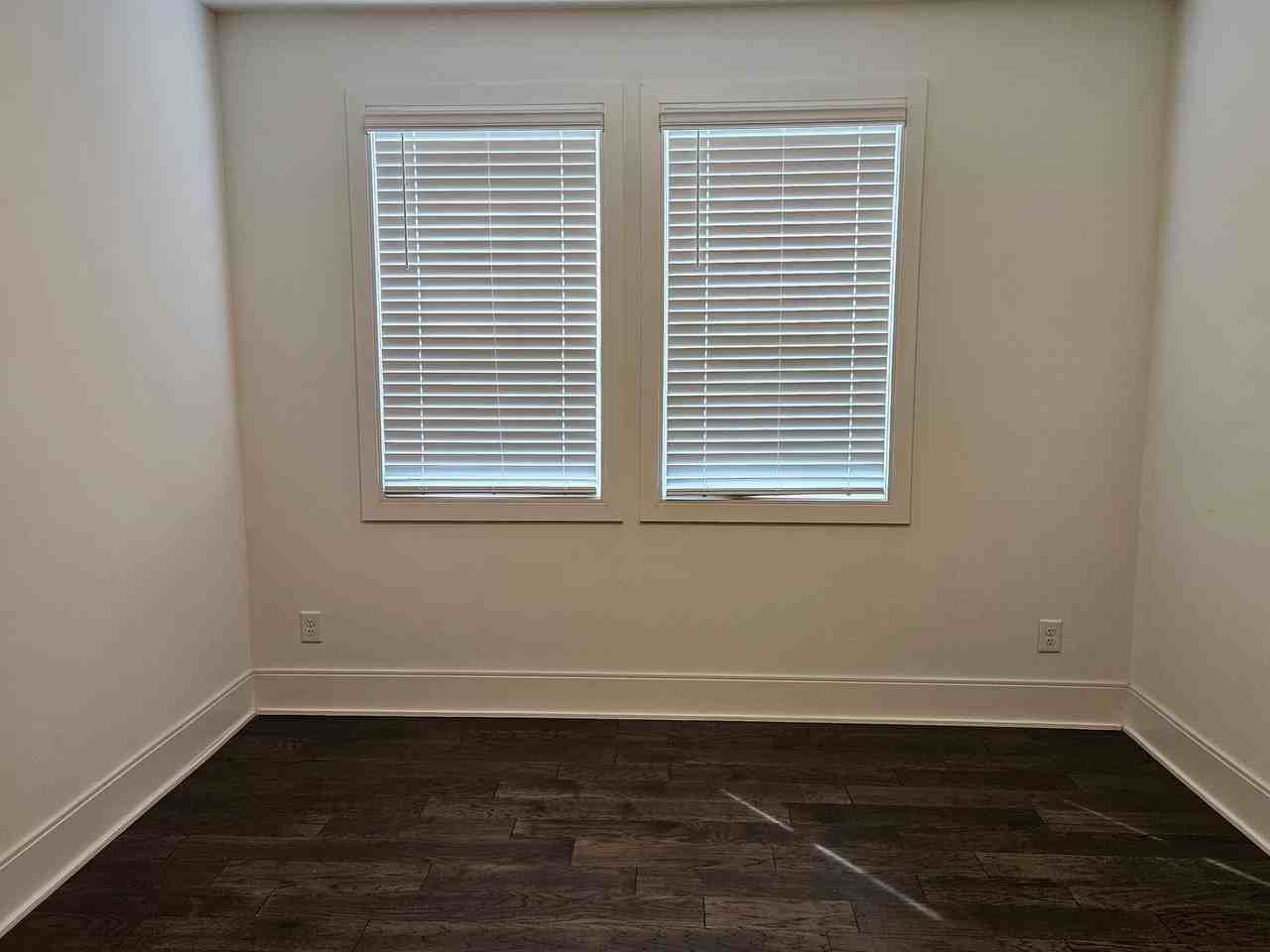 1337 Fairmont Ave Nw - Photo 3 of 26