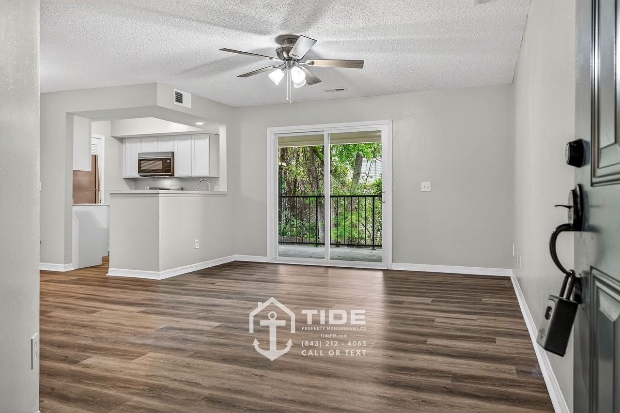 1866 Montclair Dr Unit C - Photo 4 of 27