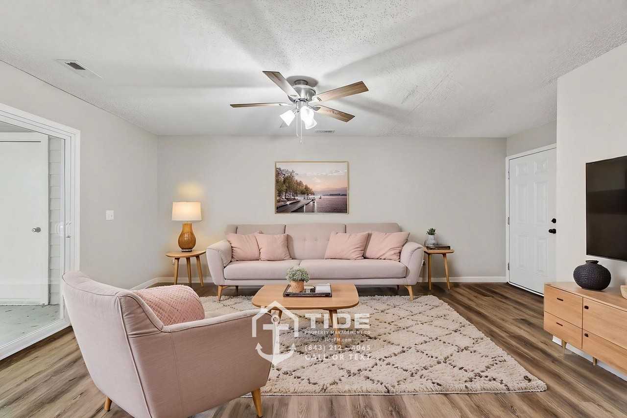 1866 Montclair Dr Unit C - Photo 7 of 27