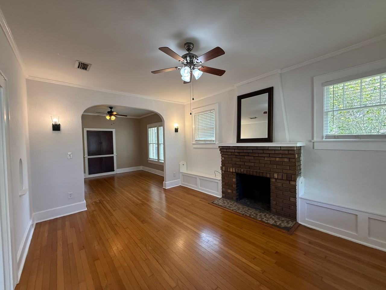 1721 N 16th Ave - Photo 3 of 21