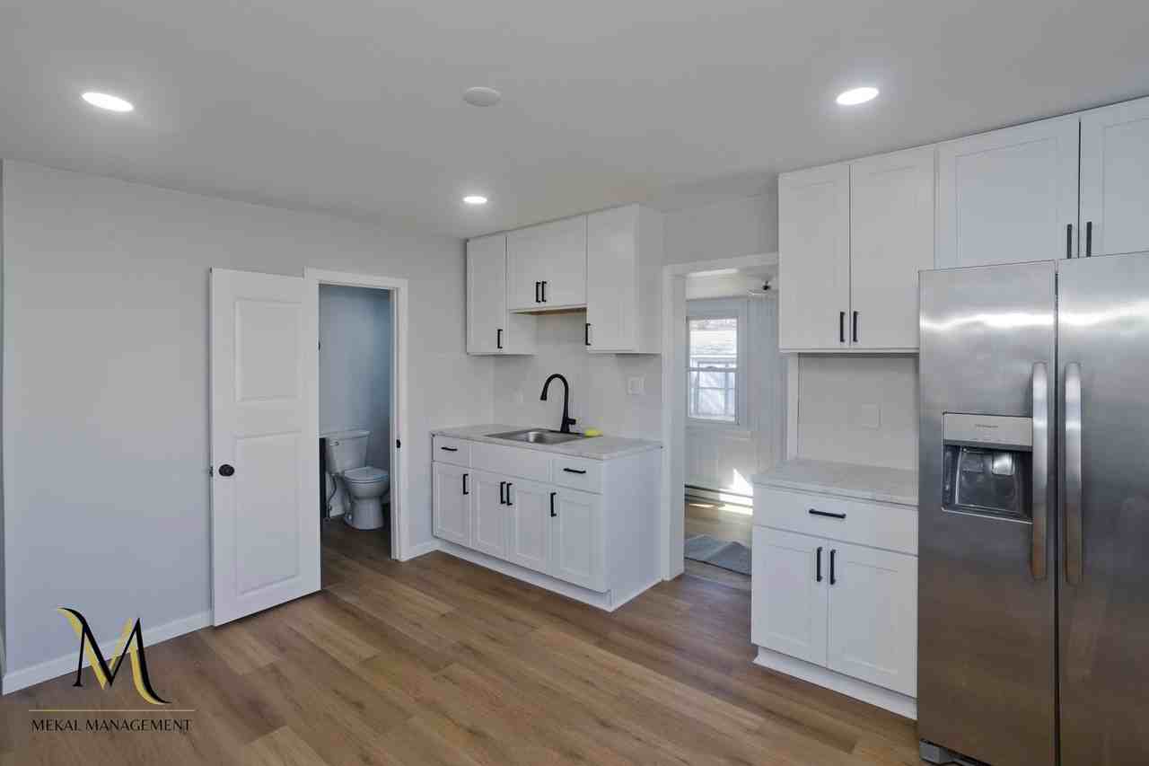 62 Jennings St - Photo 4 of 21