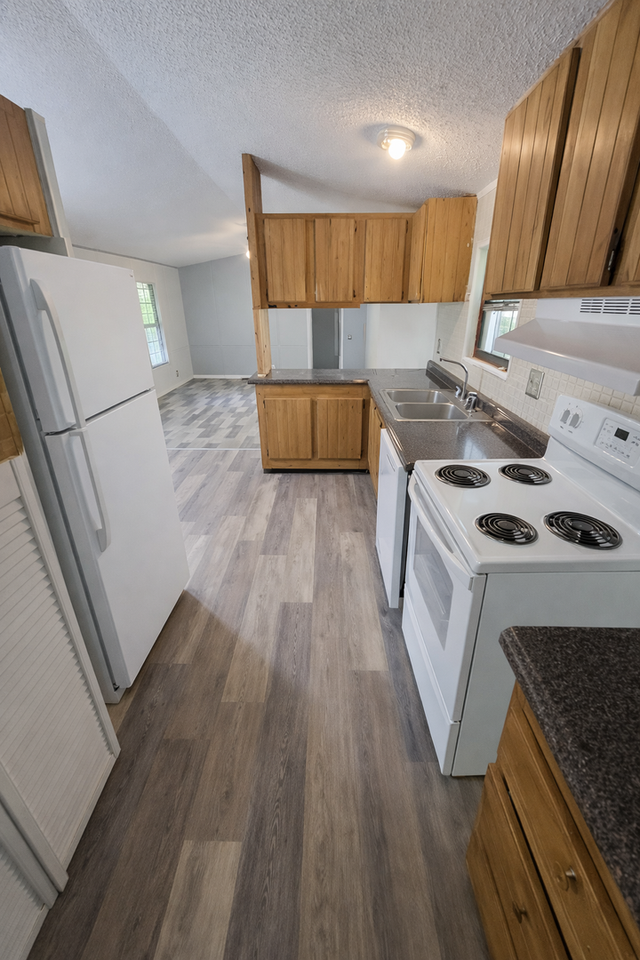 18640 Se 22nd Ln - Photo 2 of 9