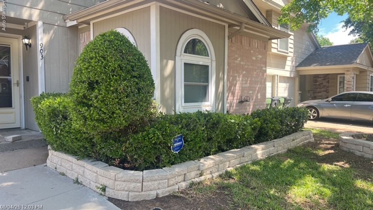 903 Love Wood Ln - Photo 2 of 50