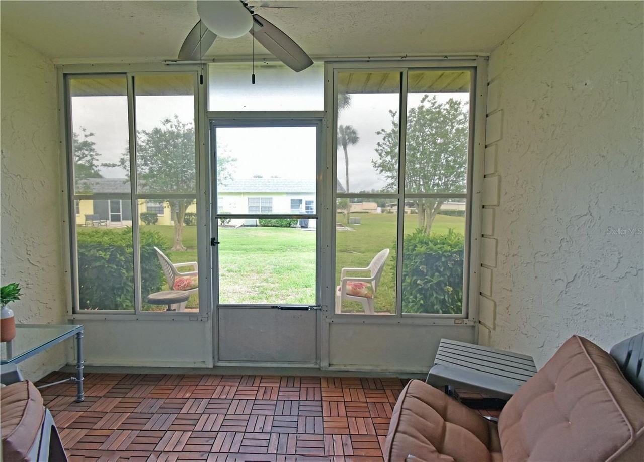 3683 Trophy Blvd - Photo 4 of 31