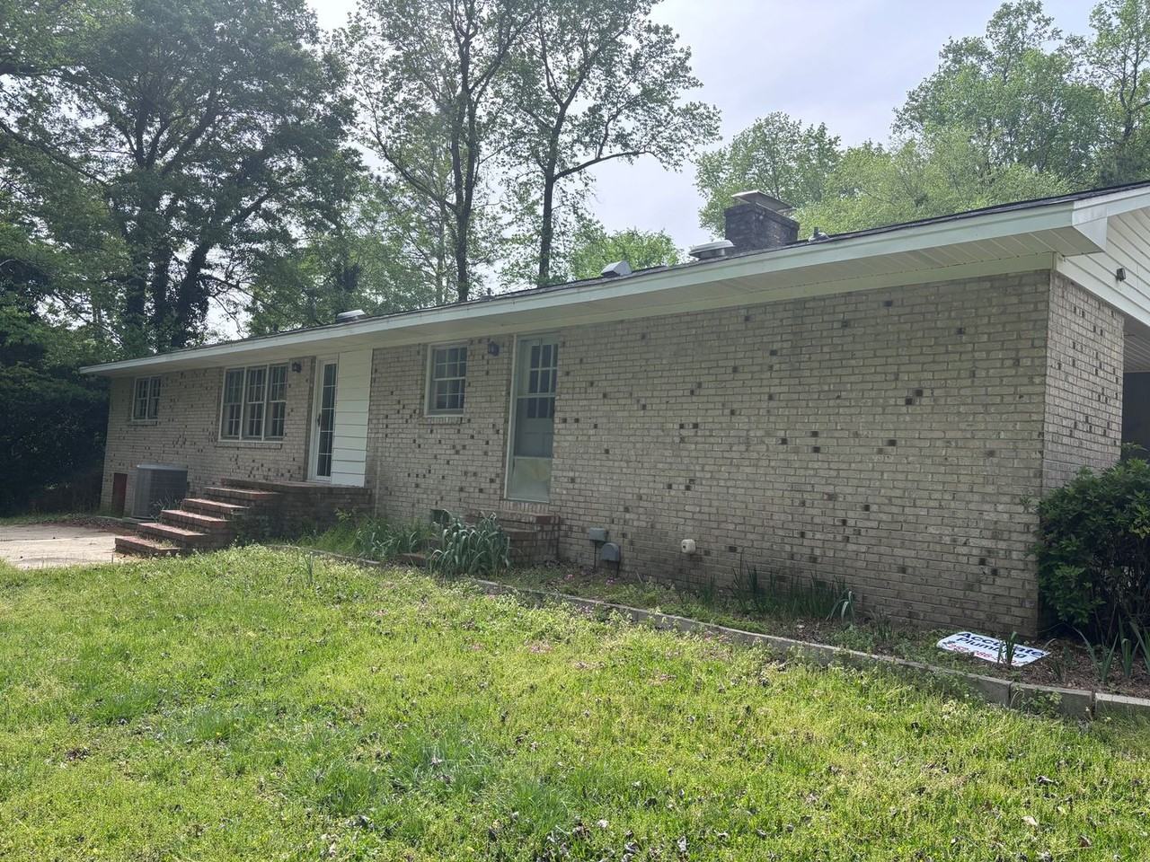 3807 Random Rd - Photo 3 of 14