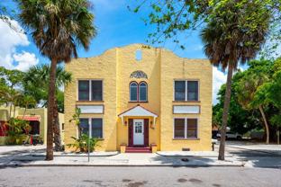 325 Ohio Pl #3 - Photo 1 of 1