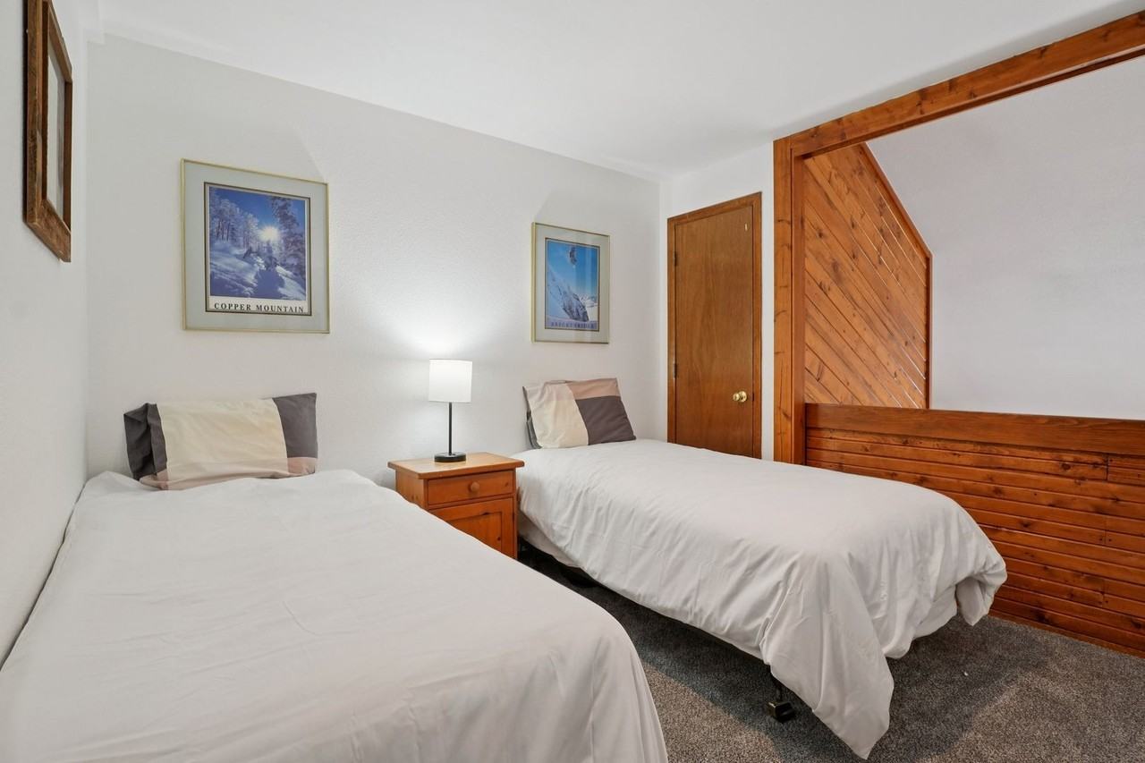 10500 Ryan Gulch Rd - Photo 7 of 50