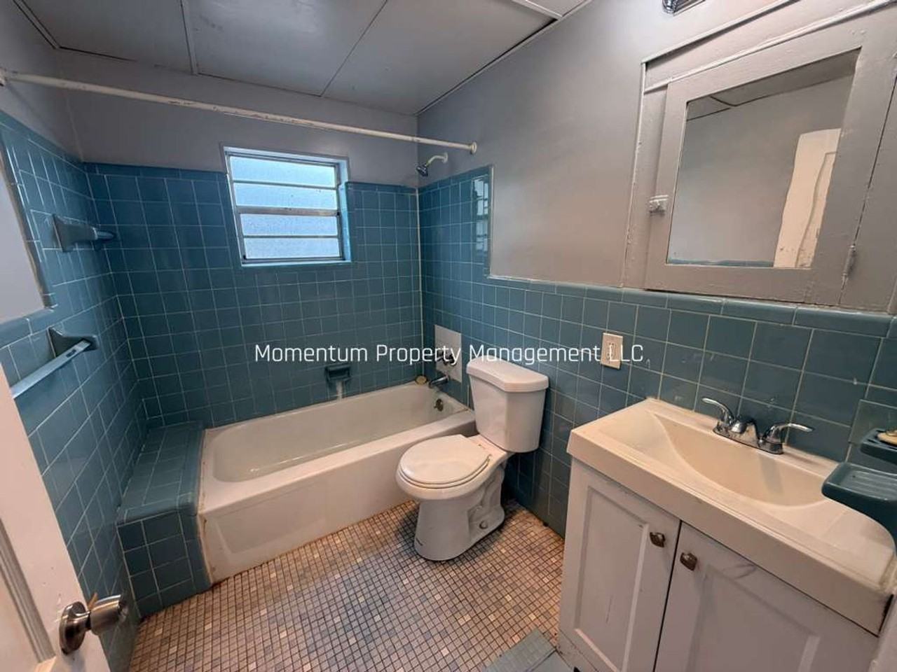 953 12th Ave S #C - Photo 4 of 4