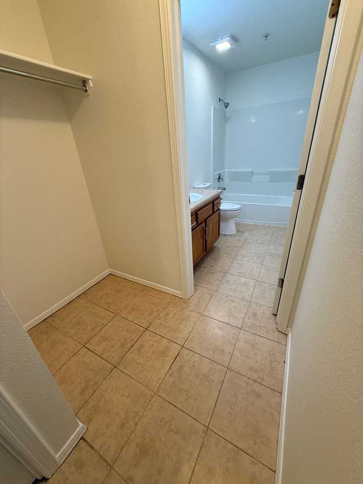 2300 Stern Dr - Photo 5 of 15