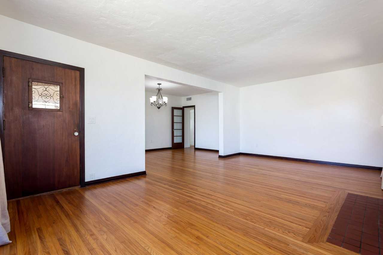 4936 Marlborough Dr - Photo 3 of 33