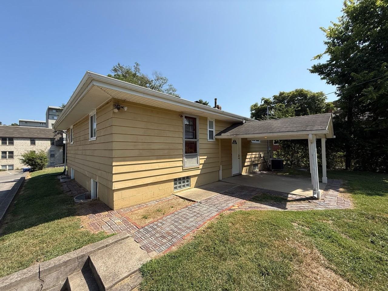 171 W Patterson Ave - Photo 4 of 22